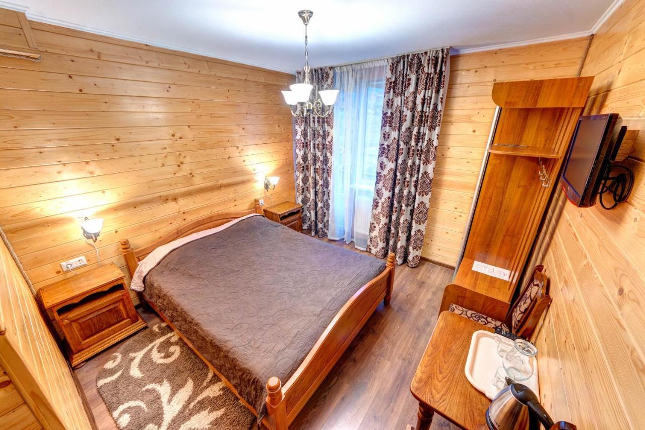 Milli & Jon Hotel Bukovel Exterior foto